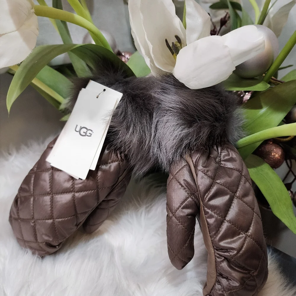 Ugg Quilted Faux Fur-Lined Shearling-Trim Mittens stormy gray S/M new
